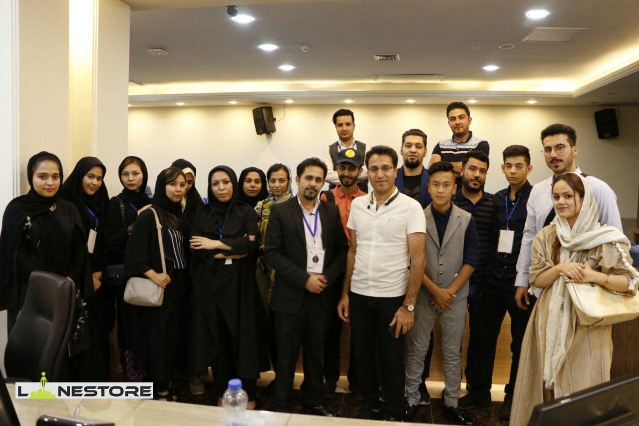عکس دسته جمعی اینستاگرام مارکتینگ